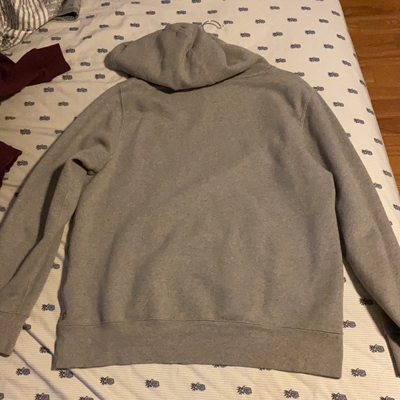 Levi’s sweater - Picture 2 of 4